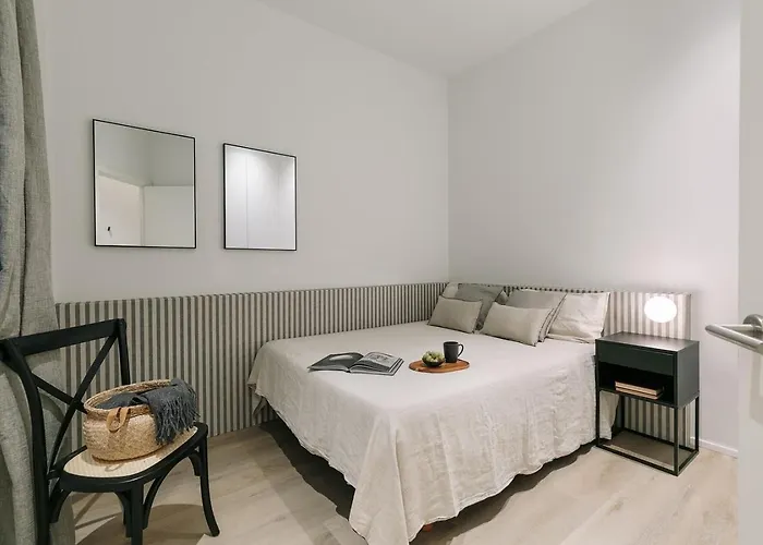 Grotta - 3 Bedrooms In Sant Gervasi شقة